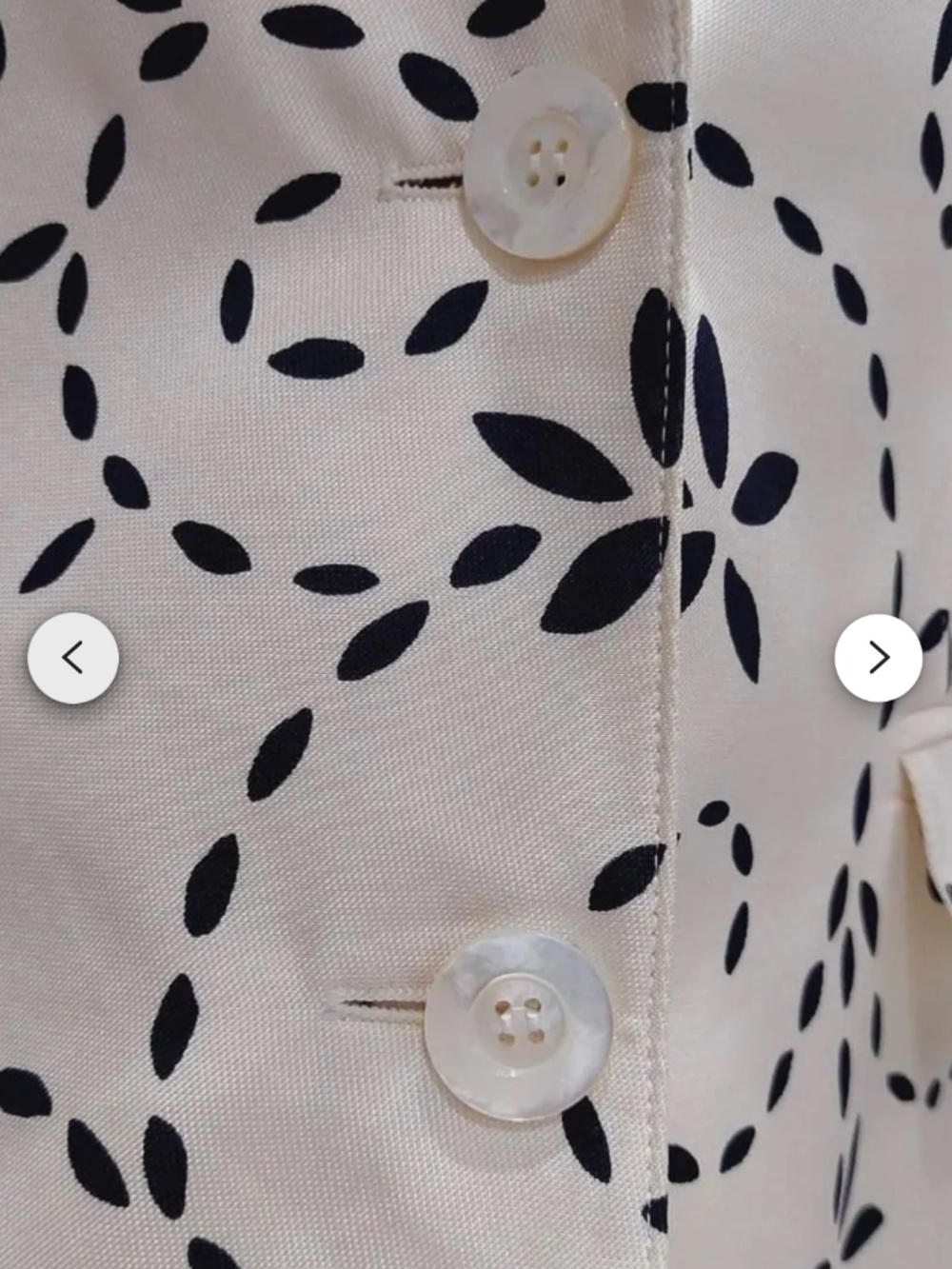 Vintage Escada black-and-ivory floral swirl blazer, likely 1990s luxury designer - Picture 2 of 2